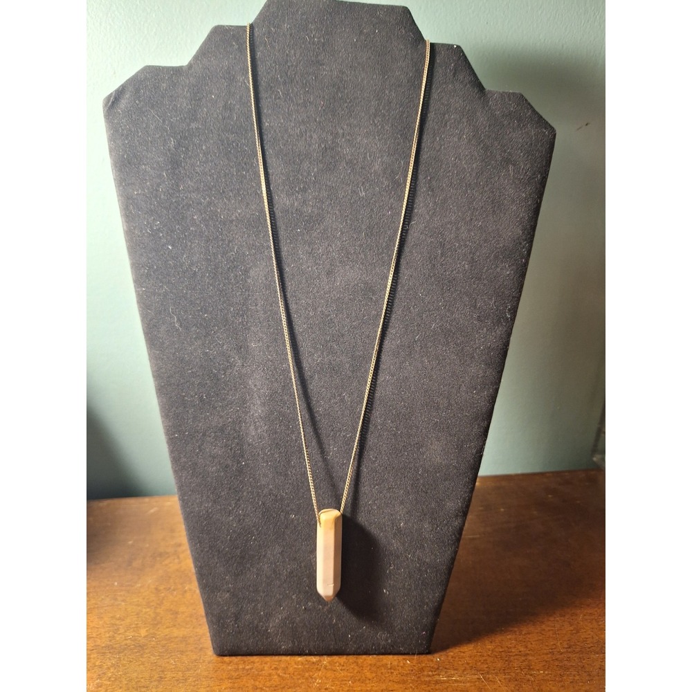 Gold Tone Curb Chain Necklace with Cream Hexagonal Stone Point Pendant